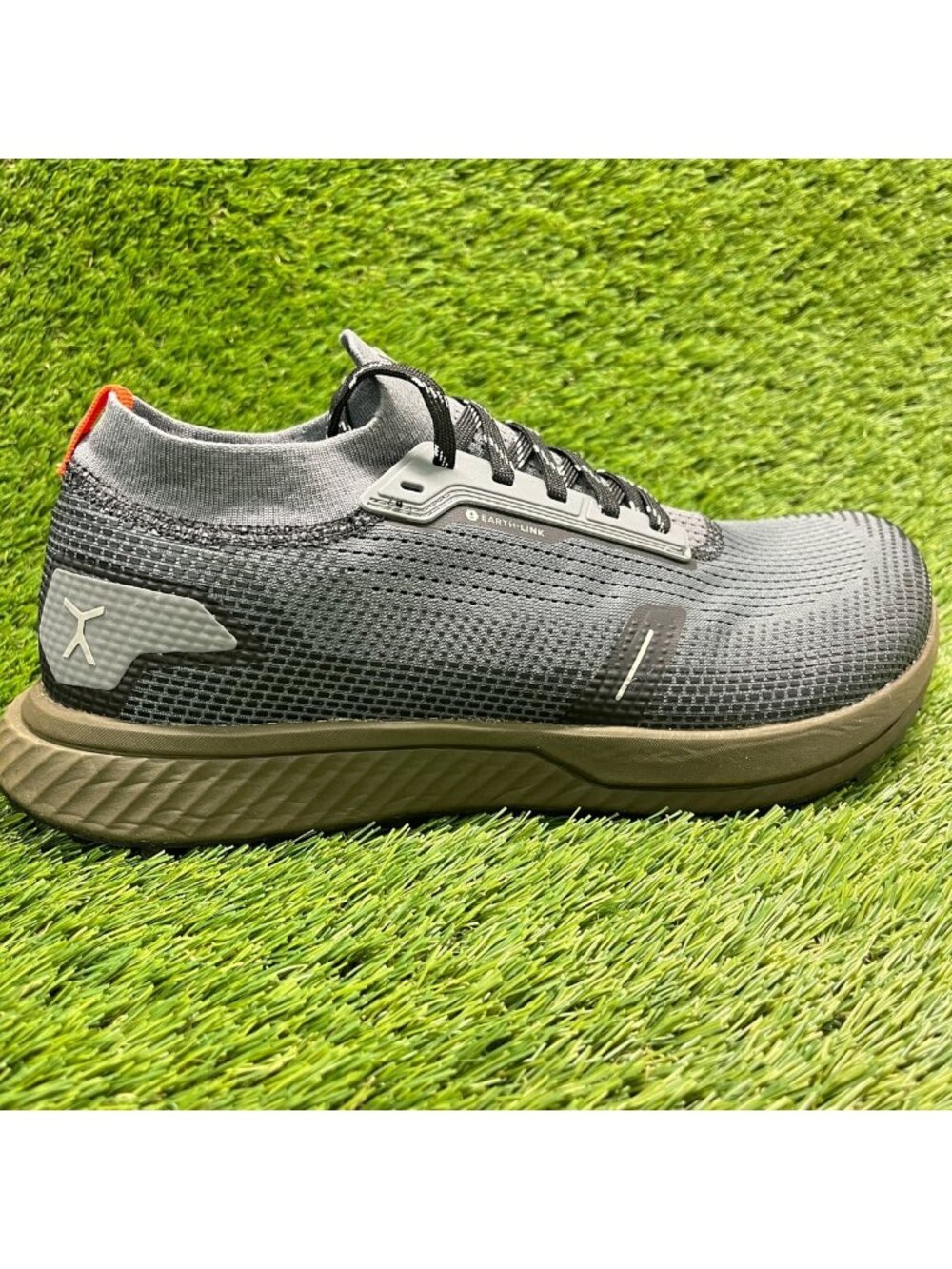Flux Adapt Trail Runner Gray Olive Mens Size 10.5 Athletic Knit Shoes Sneakers